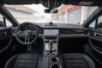 Porsche Panamera GTS Sport Turismo 2018 года (WW)